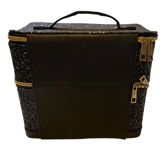 Nicole Miller Black Makeup Cosmetics Case - Picture 3 of 10